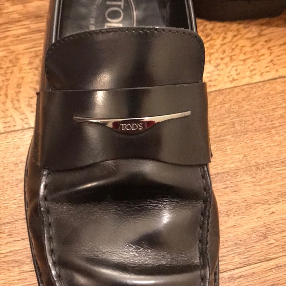 Tod’s Black Leather Loafers - Picture 4 of 5